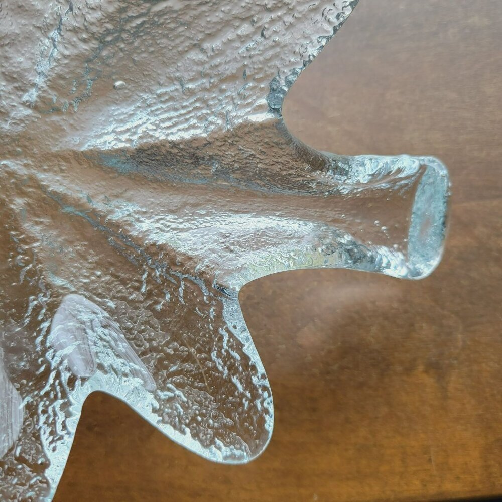Vintage Blenko Leaf Shaped Clear Glass Centerpiece Bowl, Minor UV Reactive - Picture 4 of 8